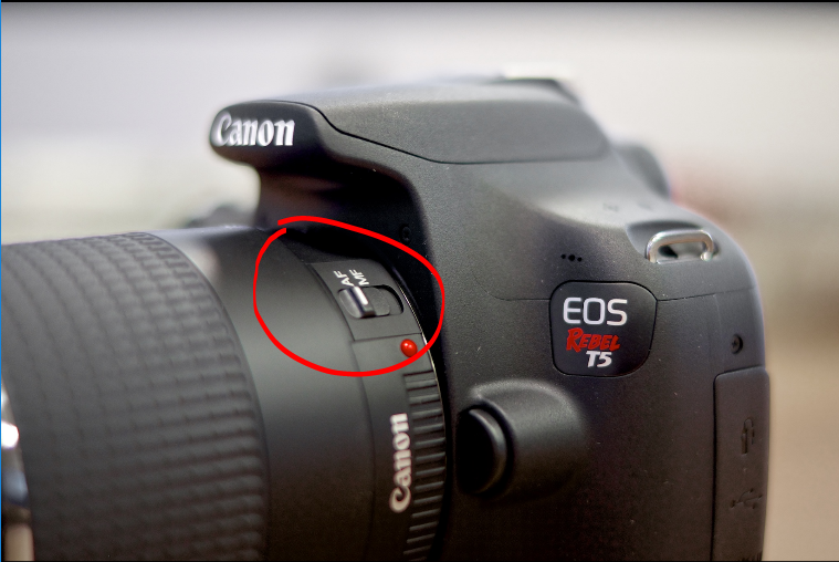 Photo of Canon REBEL T5 camera how how to switch between auto and manual focus